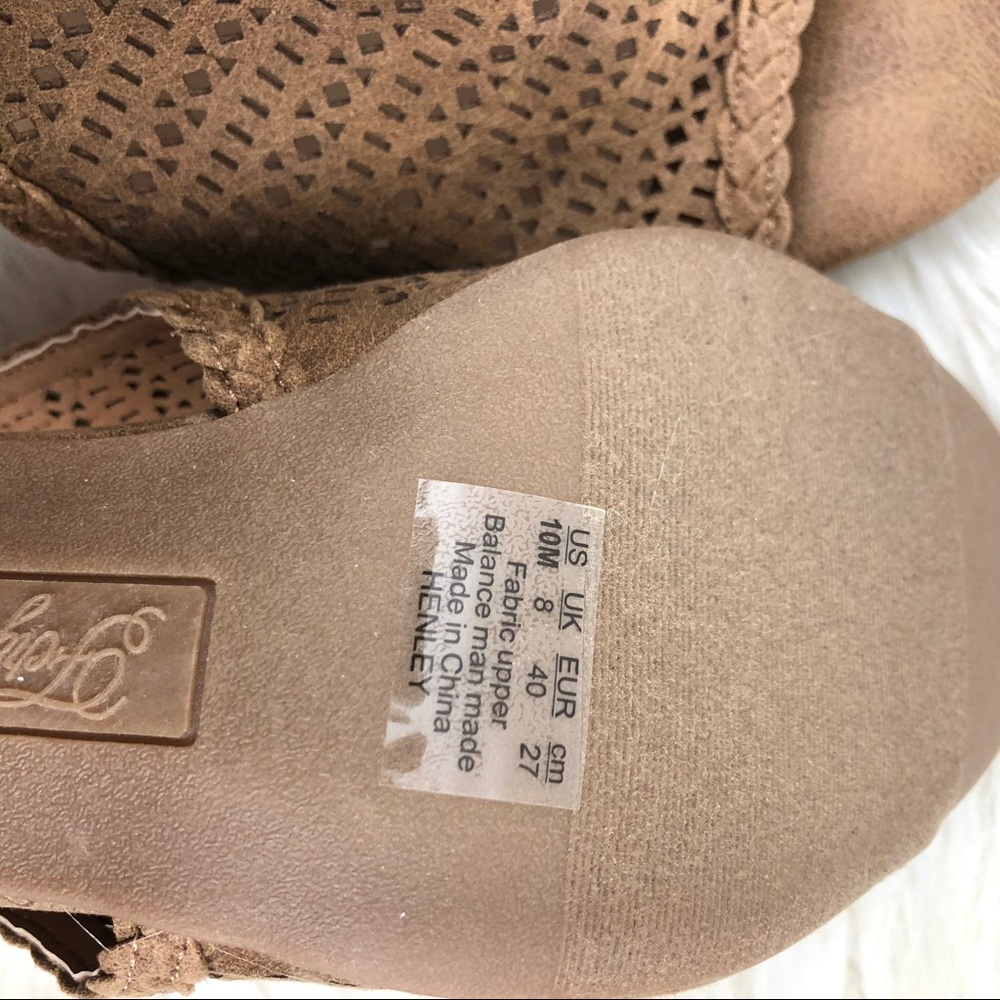 Women’s Fergie Henley Tan Heel Wedge Heels 10 & 11 - Picture 7 of 10